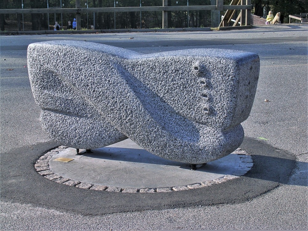 <h1><a href='/medlemmar/annika-lob-mossberg'>Annika Löb Mossberg</a></h1><h4>BLÅVINGE</h4>