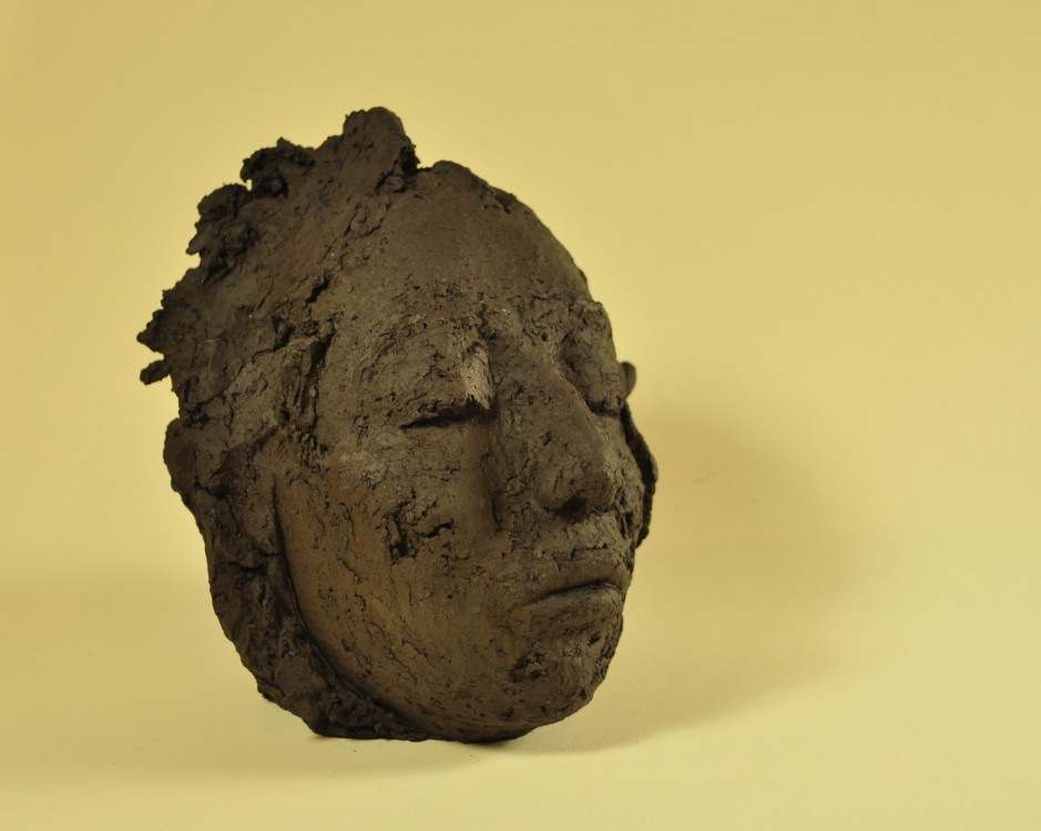 <h1><a href='/medlemmar/monica-sandell'>Monica Sandell</a></h1><h4>The Andean Queen of Clay, h 20cm b 20cm chamotterad stengodslera</h4>